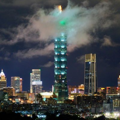 探索台灣酒吧文化：精品葡萄酒與調酒的創意結合001